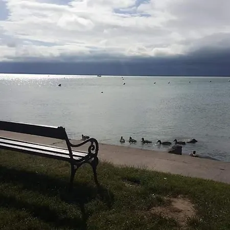 Fig Tree House بيت للعطل Lovas