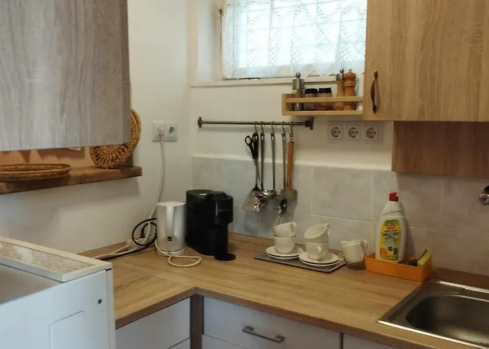 Fig Tree House * Lovas