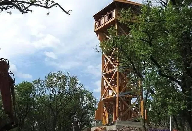 Fig Tree House * Lovas